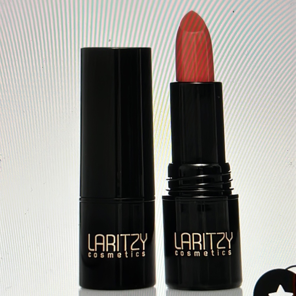 Laritzy cosmetics MALT cream lipstick